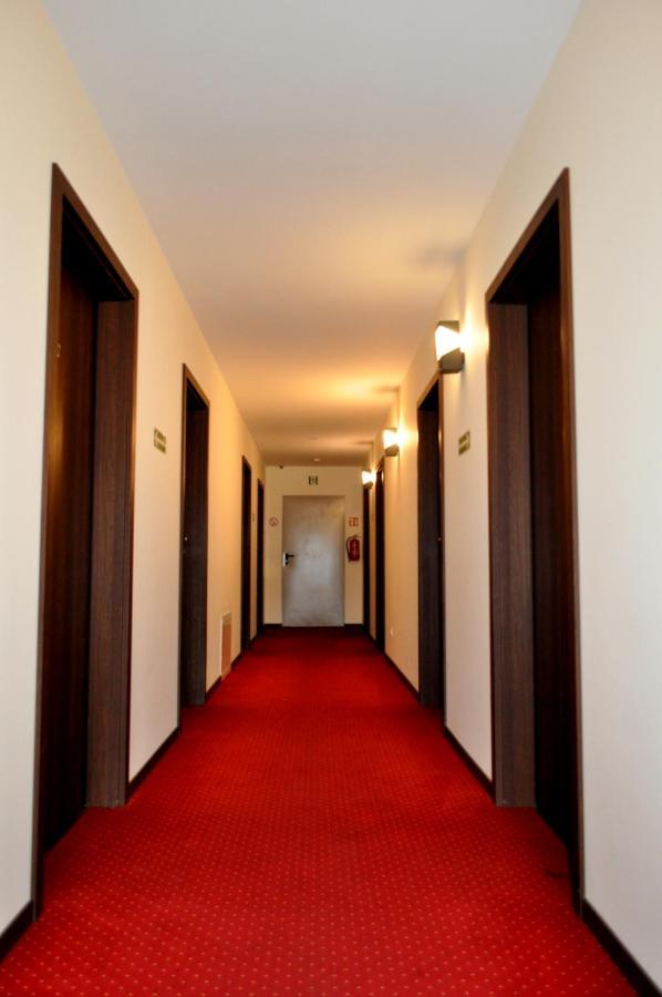 Hotel Pauza Radzyn Podlaski Exterior photo